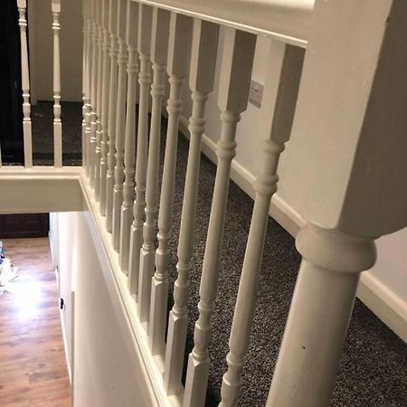 Lovely 4-Bed House In Anfield All En-Suite ลิเวอร์พูล ภายนอก รูปภาพ