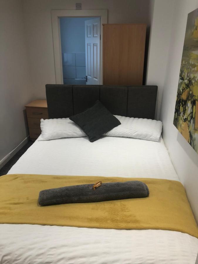 Lovely 4-Bed House In Anfield All En-Suite ลิเวอร์พูล ภายนอก รูปภาพ